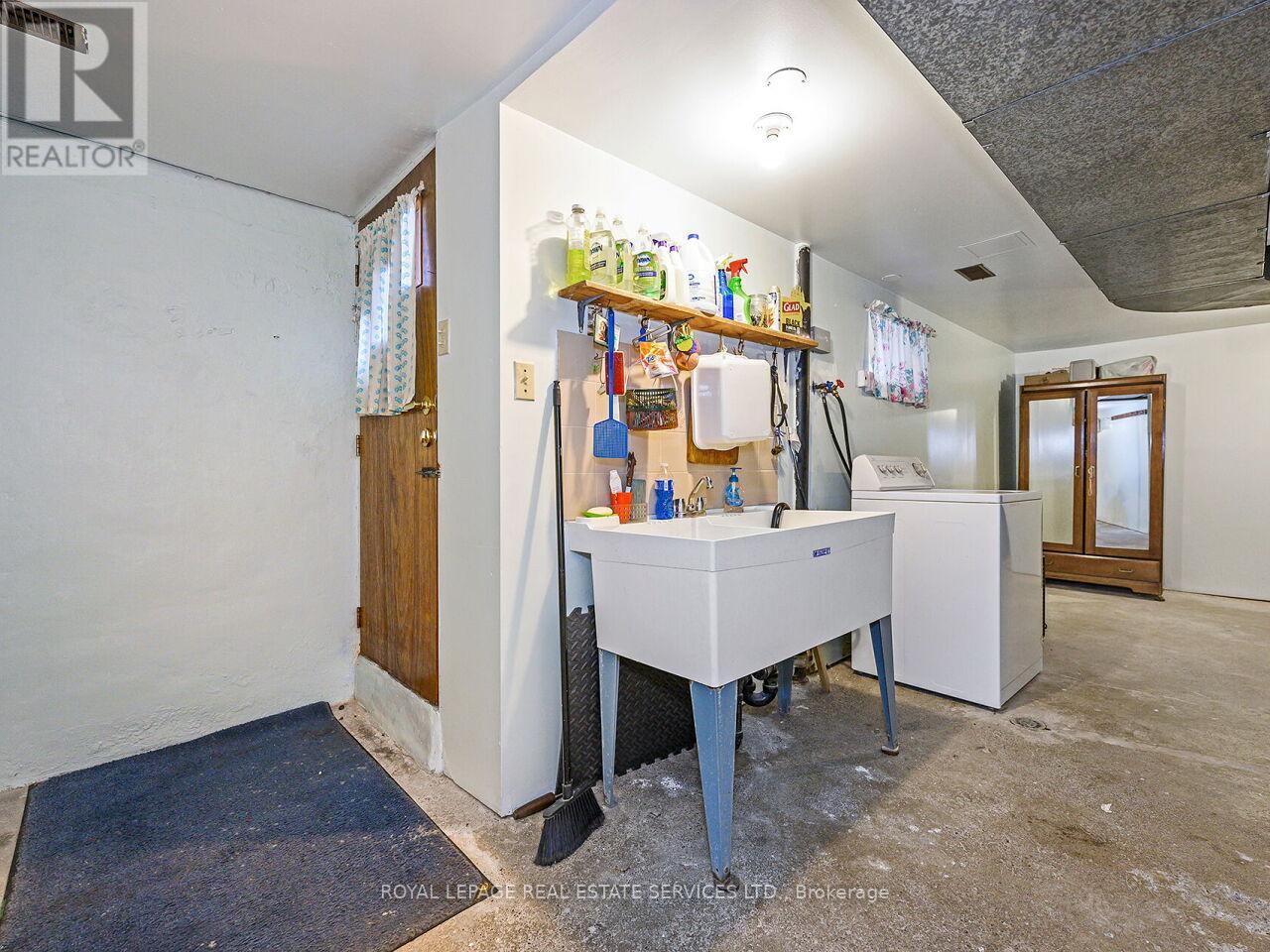 94 Montrose Avenue, Toronto, Ontario  M6J 2T7 - Photo 30 - C12501516