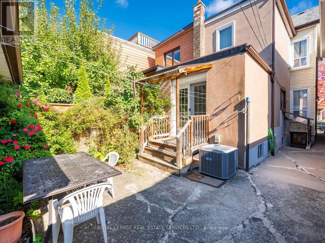 94 Montrose Avenue, Toronto, Ontario  M6J 2T7 - Photo 33 - C12501516