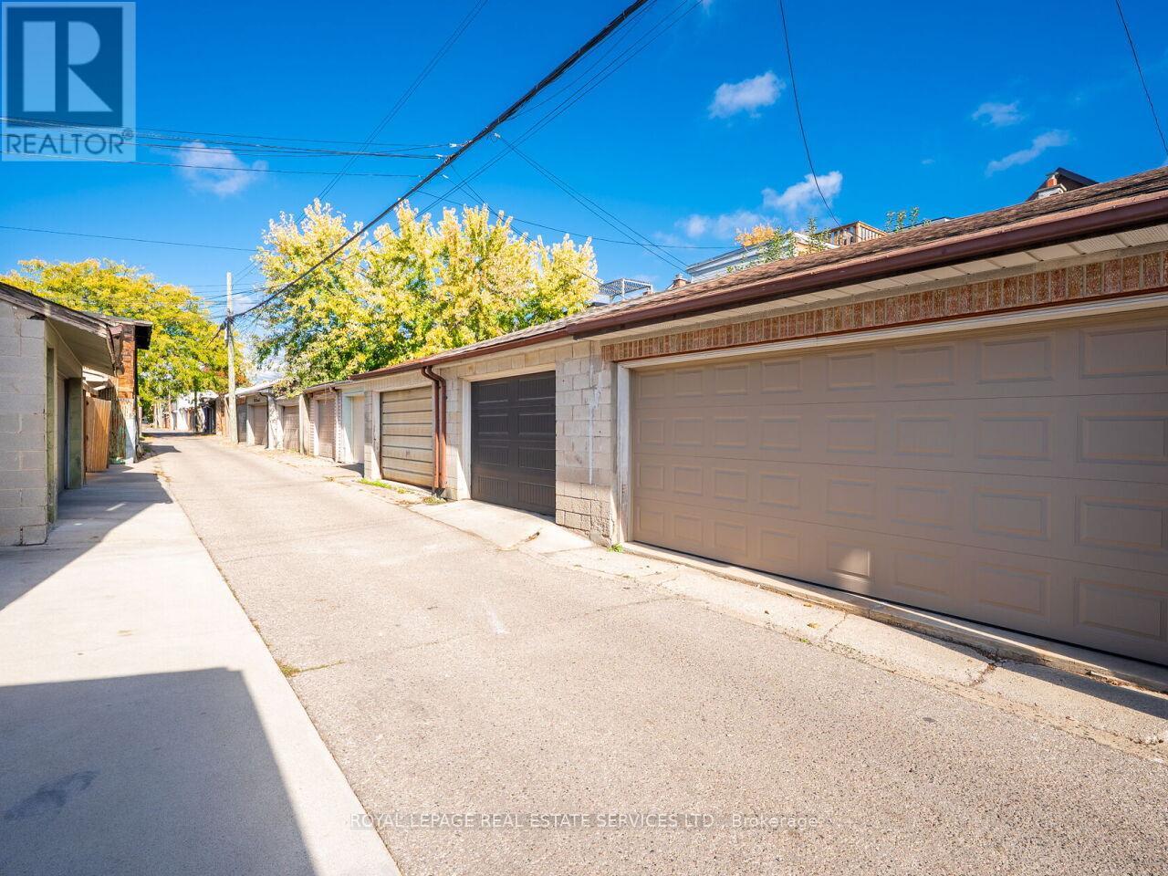 94 Montrose Avenue, Toronto, Ontario  M6J 2T7 - Photo 34 - C12501516