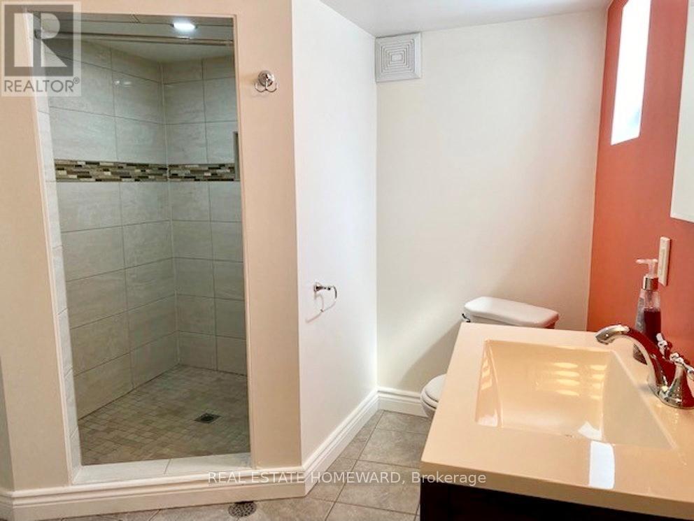 Bsmt - 457 Mortimer Avenue, Toronto, Ontario  M4J 2G3 - Photo 5 - E12501486