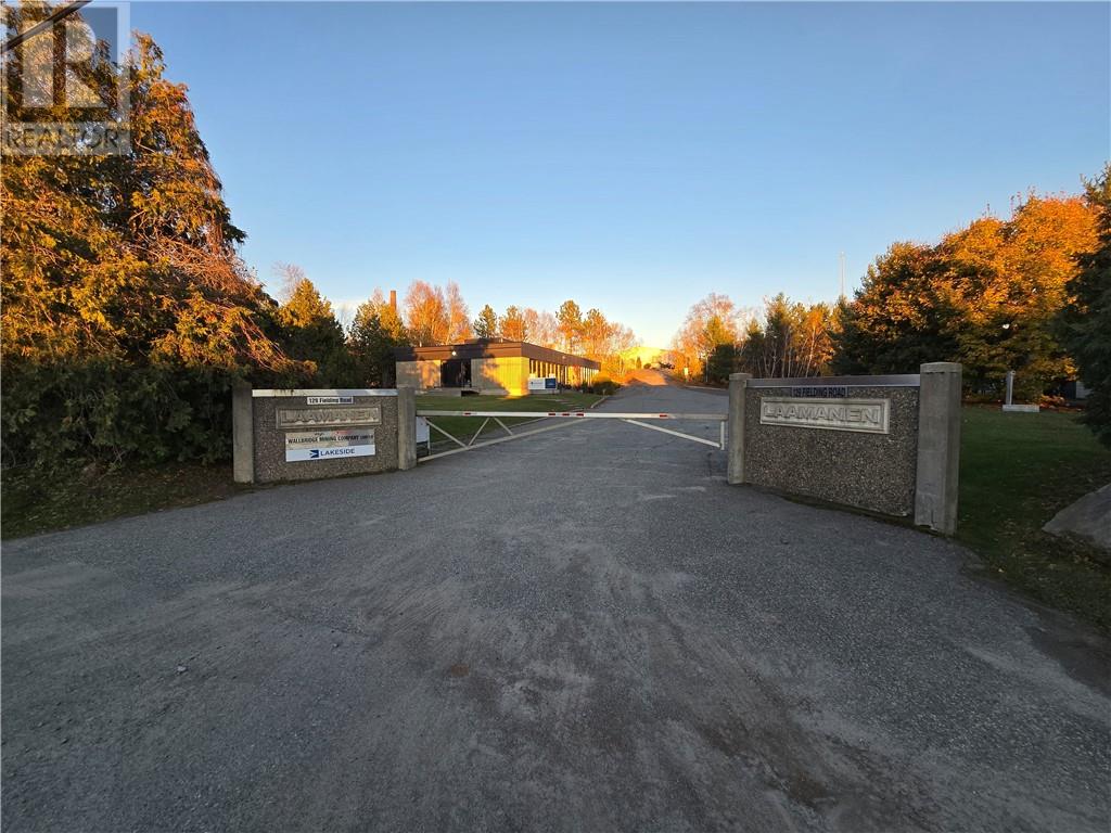 129 Fielding Road Unit# Lower & Rear, Sudbury, Ontario P3Y 1L7 - Photo 1 - 2125457