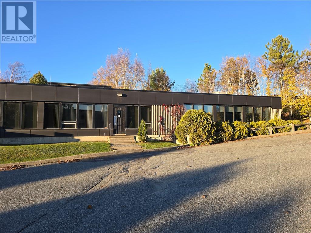 129 Fielding Road Unit# Rear, Sudbury, Ontario  P3Y 1L7 - Photo 2 - 2125451