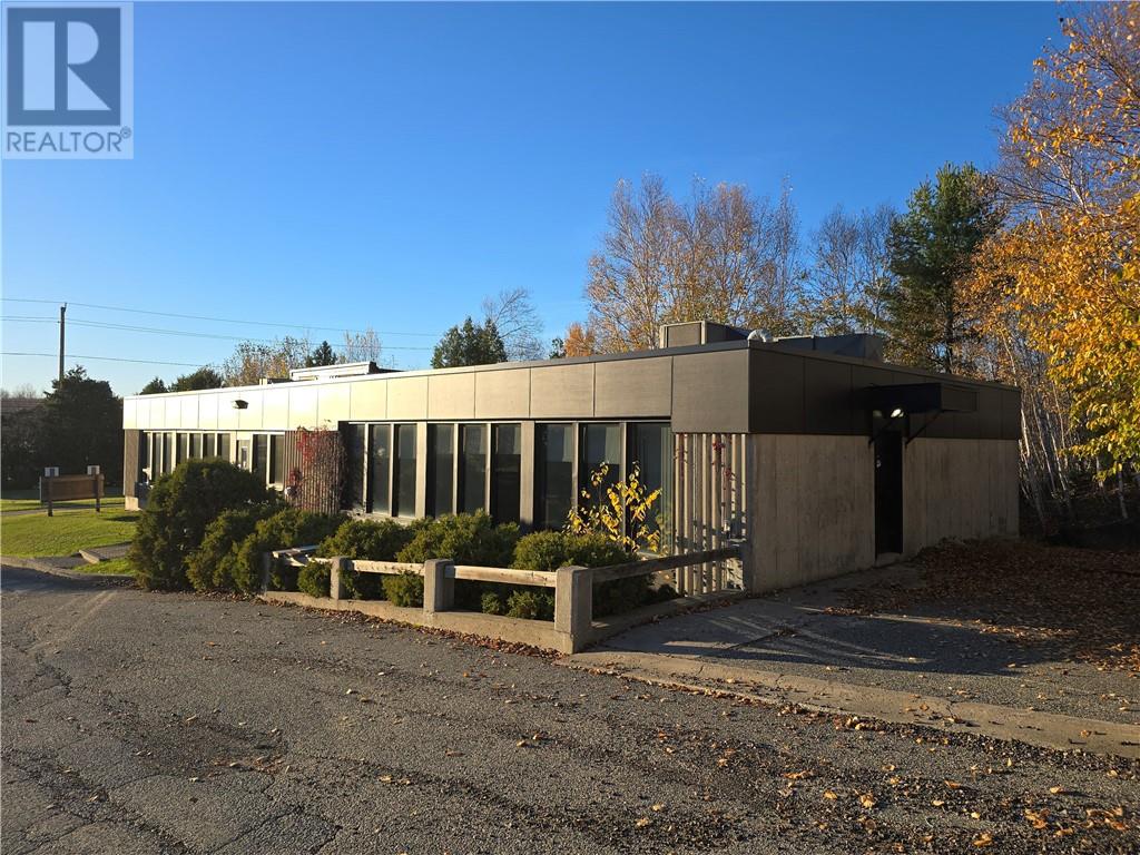 129 Fielding Road Unit# Rear, Sudbury, Ontario  P3Y 1L7 - Photo 5 - 2125451