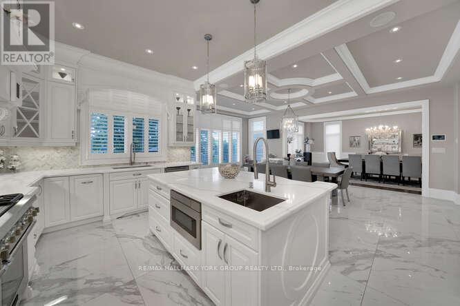 82 Elizabeth Grove, King, Ontario  L7B 1H6 - Photo 18 - N12501476