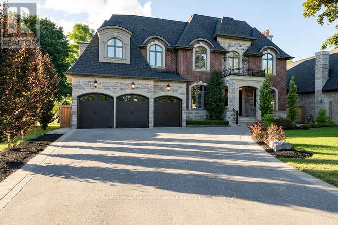 82 Elizabeth Grove, King, Ontario  L7B 1H6 - Photo 2 - N12501476