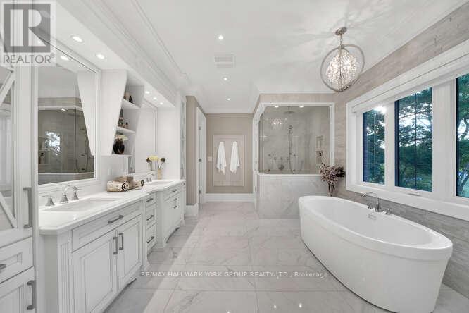 82 Elizabeth Grove, King, Ontario  L7B 1H6 - Photo 31 - N12501476