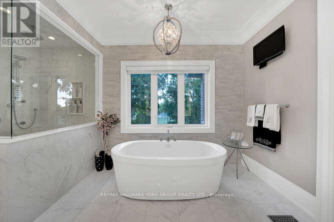 82 Elizabeth Grove, King, Ontario  L7B 1H6 - Photo 32 - N12501476