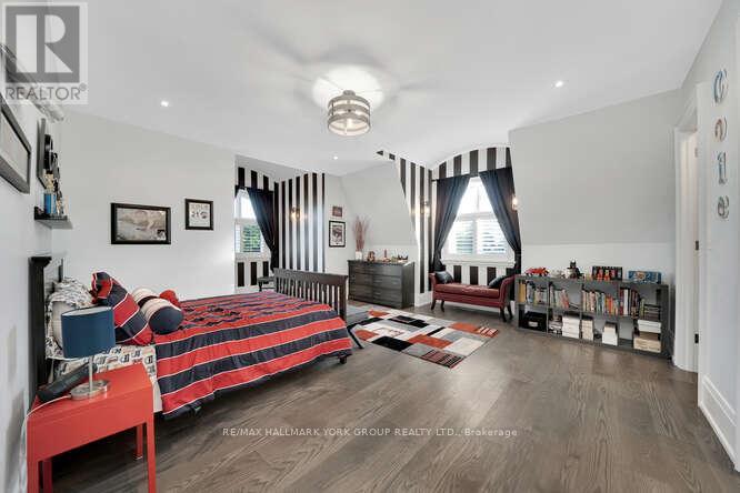 82 Elizabeth Grove, King, Ontario  L7B 1H6 - Photo 36 - N12501476