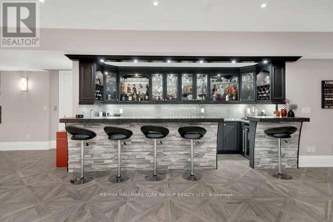 82 Elizabeth Grove, King, Ontario  L7B 1H6 - Photo 42 - N12501476