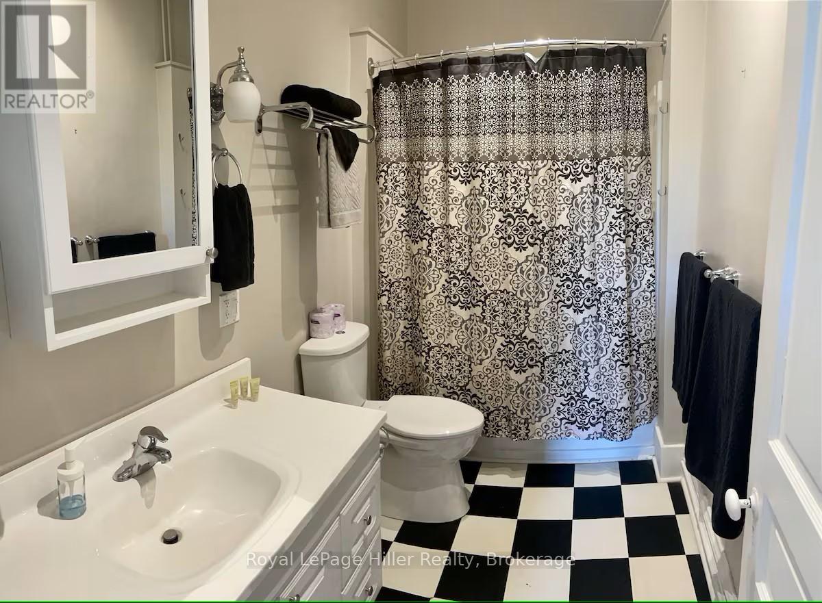 34 Ontario Street, Stratford, Ontario  N5A 3G8 - Photo 7 - X12501566