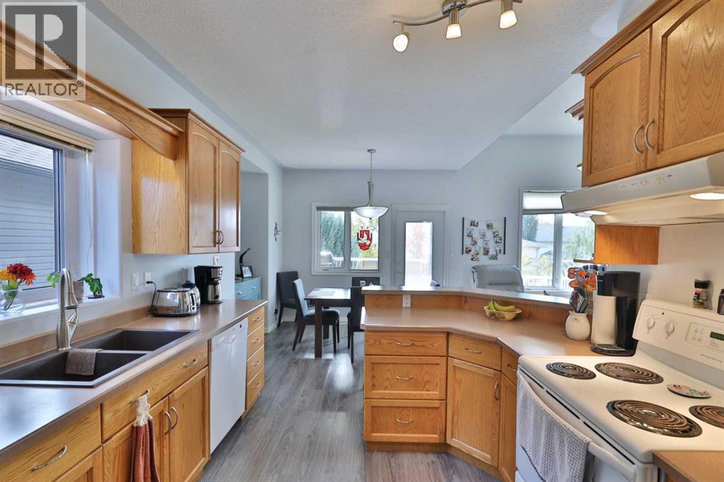 6611 33 Avenue, Camrose, Alberta  T4V 4W9 - Photo 9 - A2262390