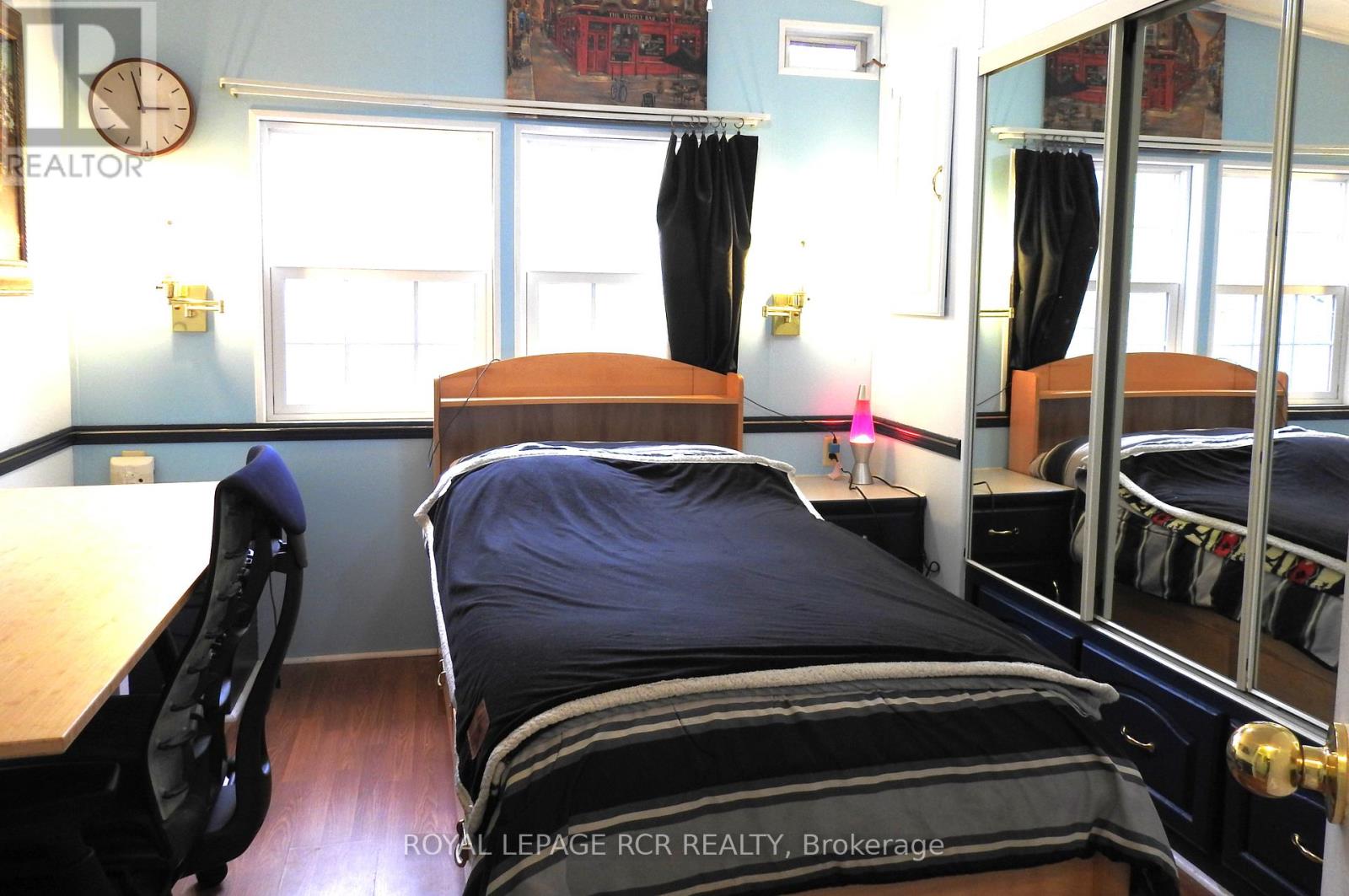 55 Topaz Street, Wasaga Beach, Ontario  L9Z 1X7 - Photo 16 - S12501512