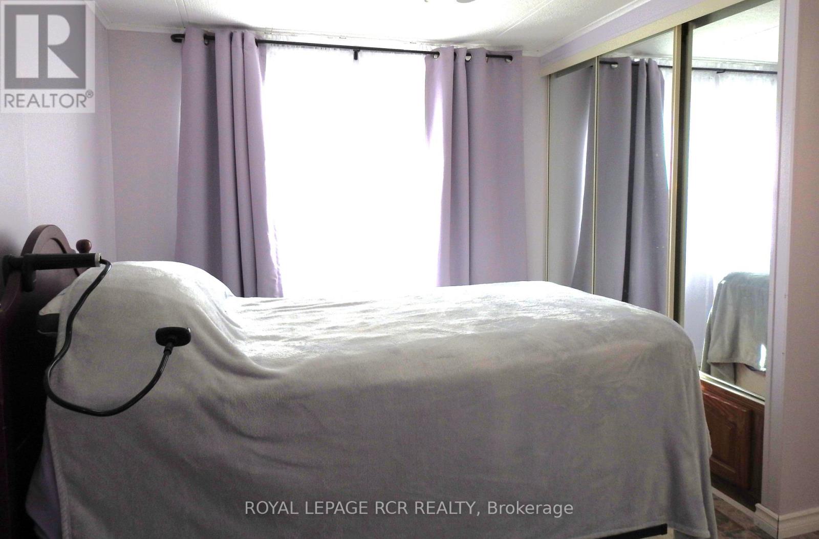 55 Topaz Street, Wasaga Beach, Ontario  L9Z 1X7 - Photo 20 - S12501512