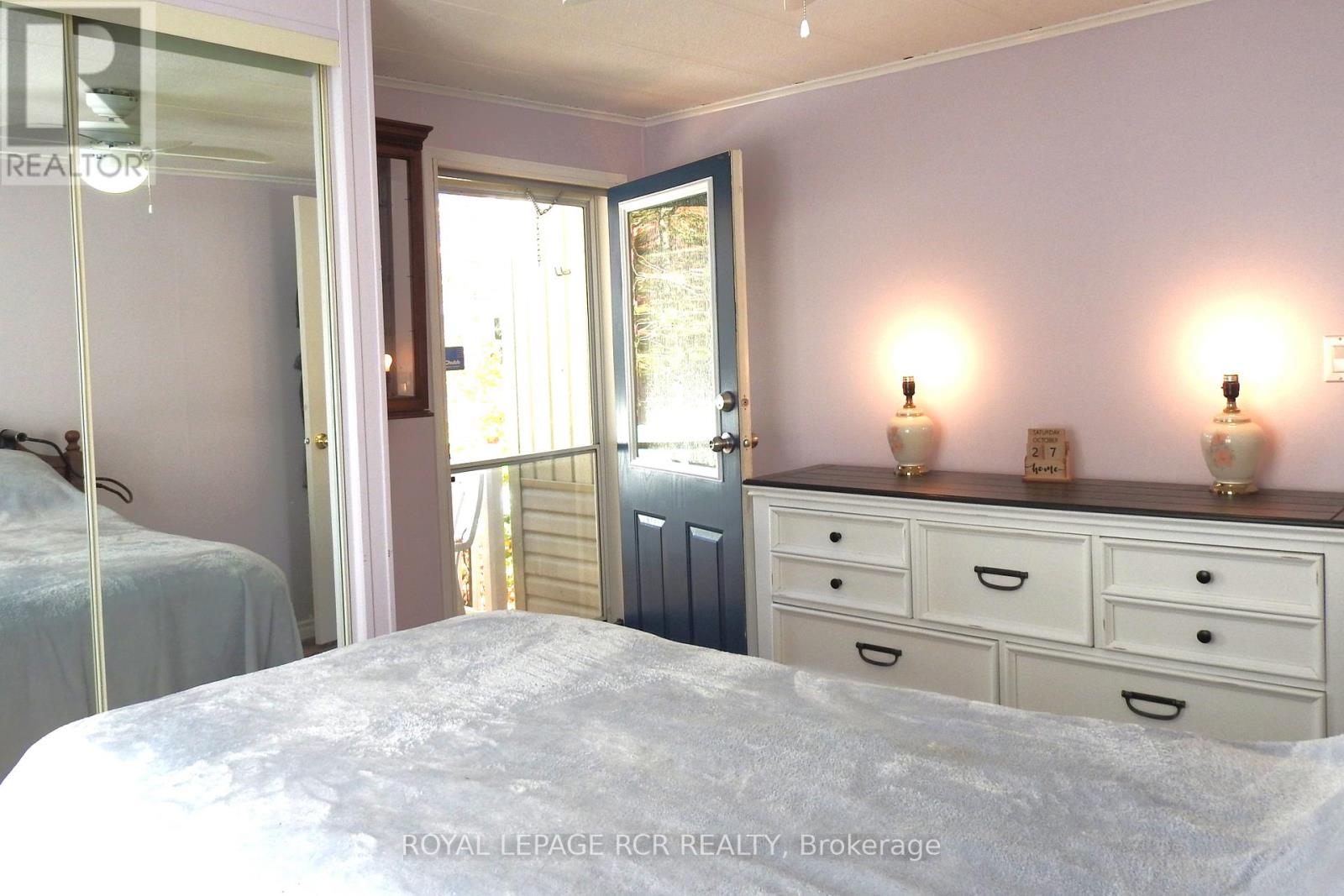 55 Topaz Street, Wasaga Beach, Ontario  L9Z 1X7 - Photo 22 - S12501512