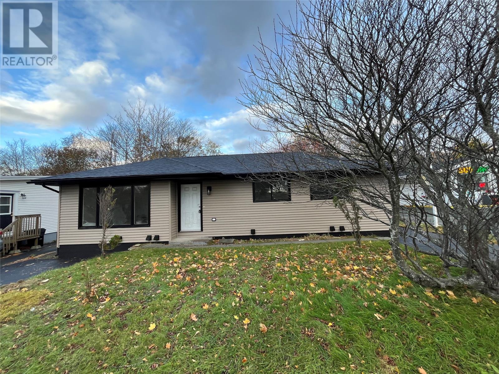 50 Torbay Road, St. John's, Newfoundland & Labrador    - Photo 3 - 1292189