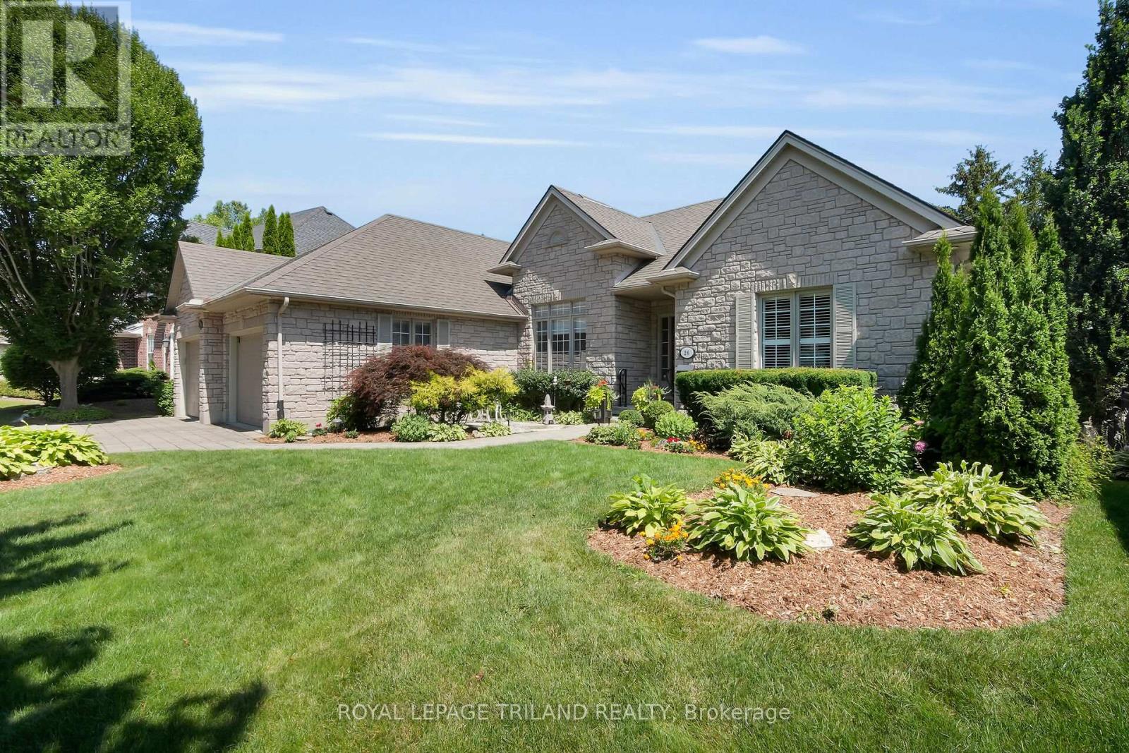 26 Butternut Lane, London South, Ontario  N6K 4J4 - Photo 2 - X12501564