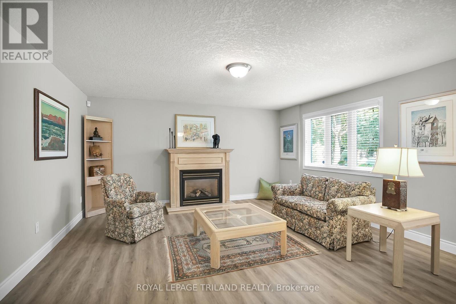 26 Butternut Lane, London South, Ontario  N6K 4J4 - Photo 21 - X12501564