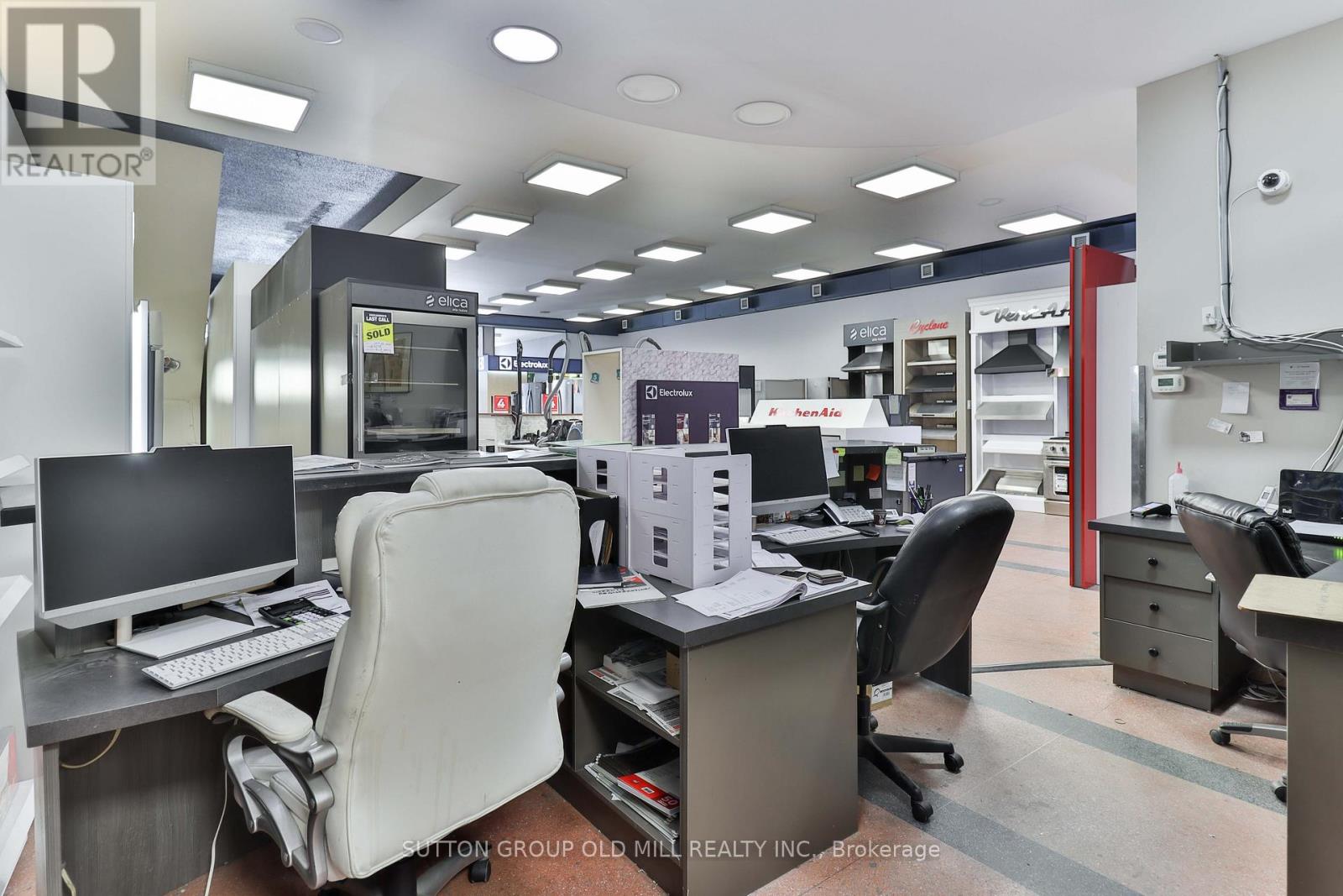 2882 Lake Shore Boulevard W, Toronto (New Toronto), Ontario  M8Y 1K4 - Photo 13 - W12501478