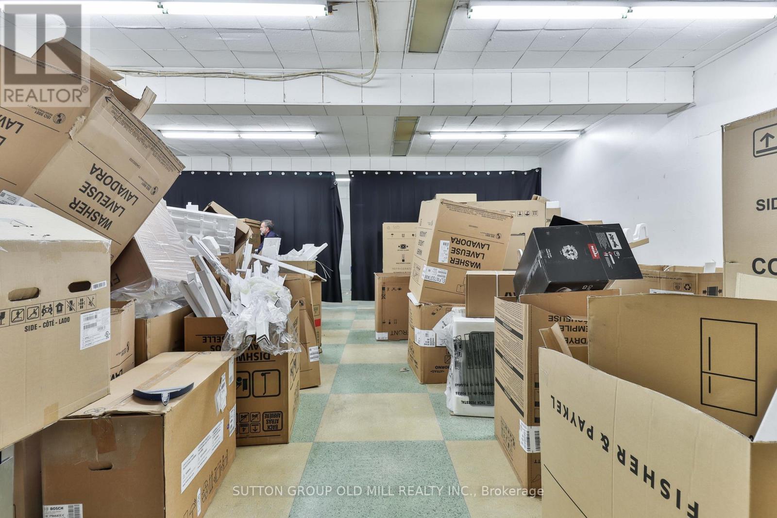 2882 Lake Shore Boulevard W, Toronto (New Toronto), Ontario  M8Y 1K4 - Photo 24 - W12501478