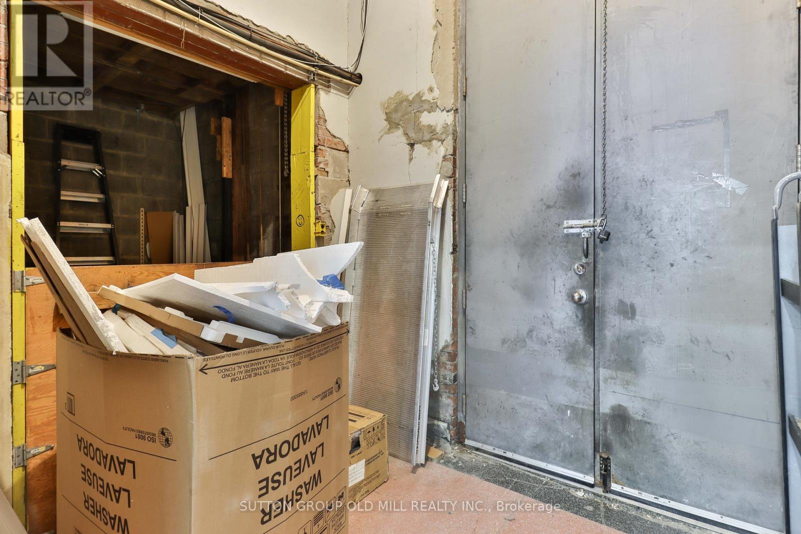 2882 Lake Shore Boulevard W, Toronto (New Toronto), Ontario  M8Y 1K4 - Photo 29 - W12501478