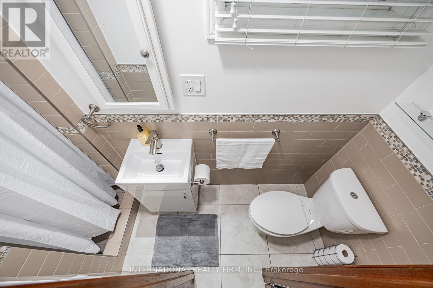 49 Lapp Street, Toronto (Rockcliffe-Smythe), Ontario  M6N 3W5 - Photo 29 - W12501520