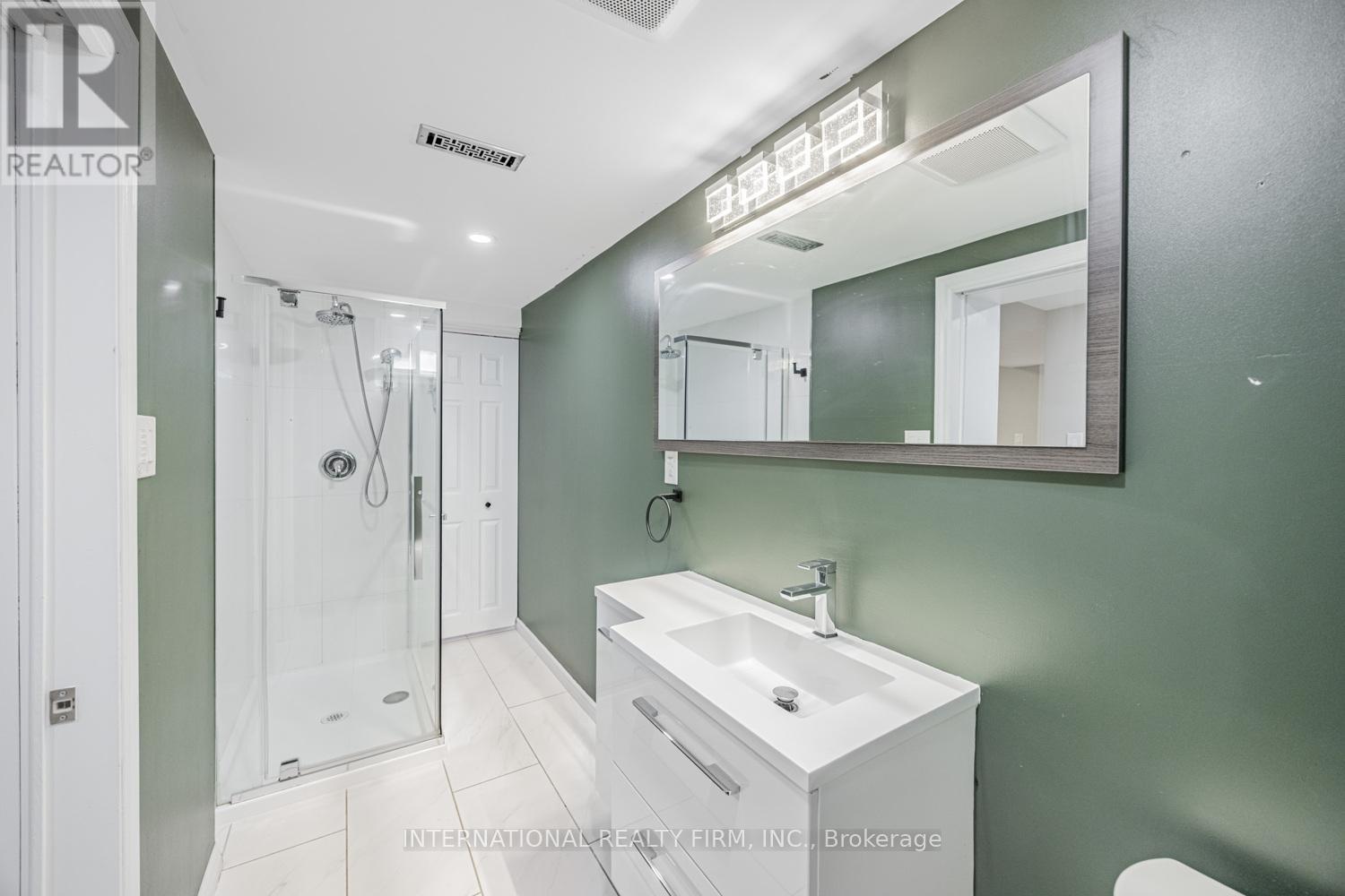 49 Lapp Street, Toronto (Rockcliffe-Smythe), Ontario  M6N 3W5 - Photo 32 - W12501520