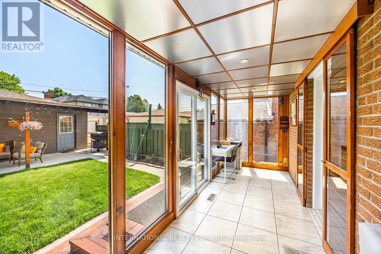 49 Lapp Street, Toronto (Rockcliffe-Smythe), Ontario  M6N 3W5 - Photo 34 - W12501520