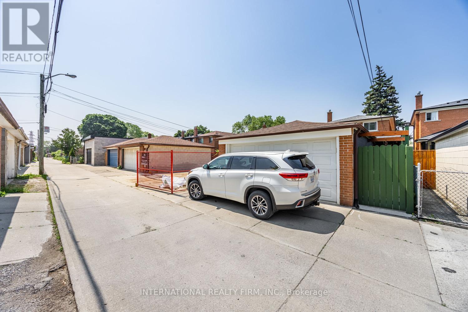 49 Lapp Street, Toronto (Rockcliffe-Smythe), Ontario  M6N 3W5 - Photo 39 - W12501520