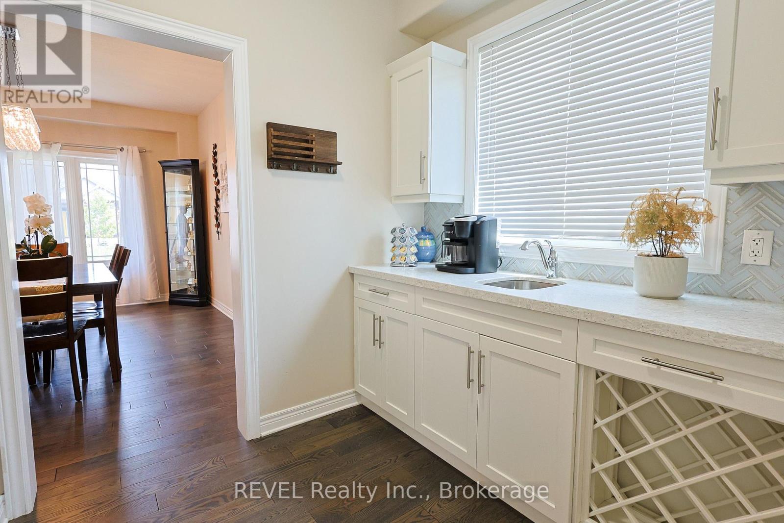 13 Cinnamon Street, Thorold (Rolling Meadows), Ontario  L2V 0B6 - Photo 10 - X12501560