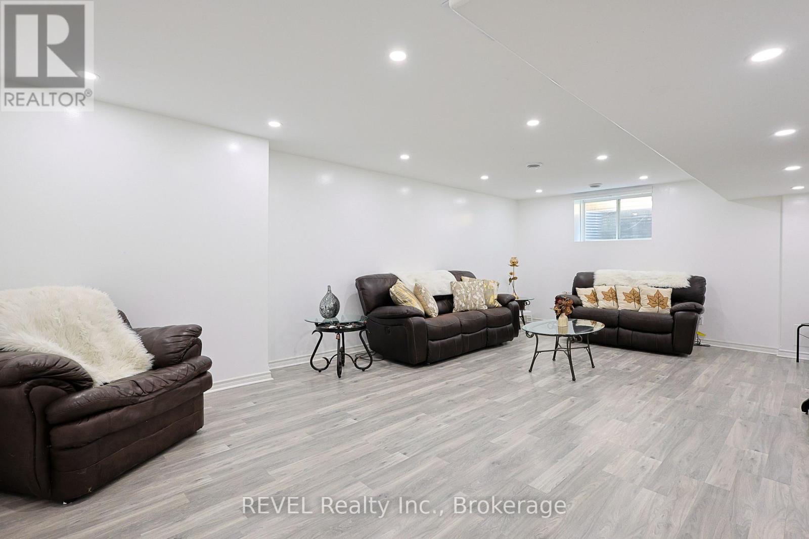 13 Cinnamon Street, Thorold (Rolling Meadows), Ontario  L2V 0B6 - Photo 33 - X12501560