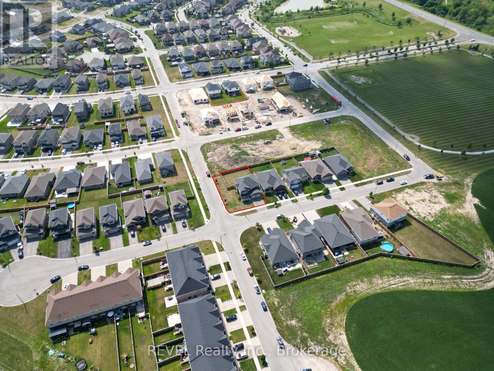 13 Cinnamon Street, Thorold (Rolling Meadows), Ontario  L2V 0B6 - Photo 44 - X12501560