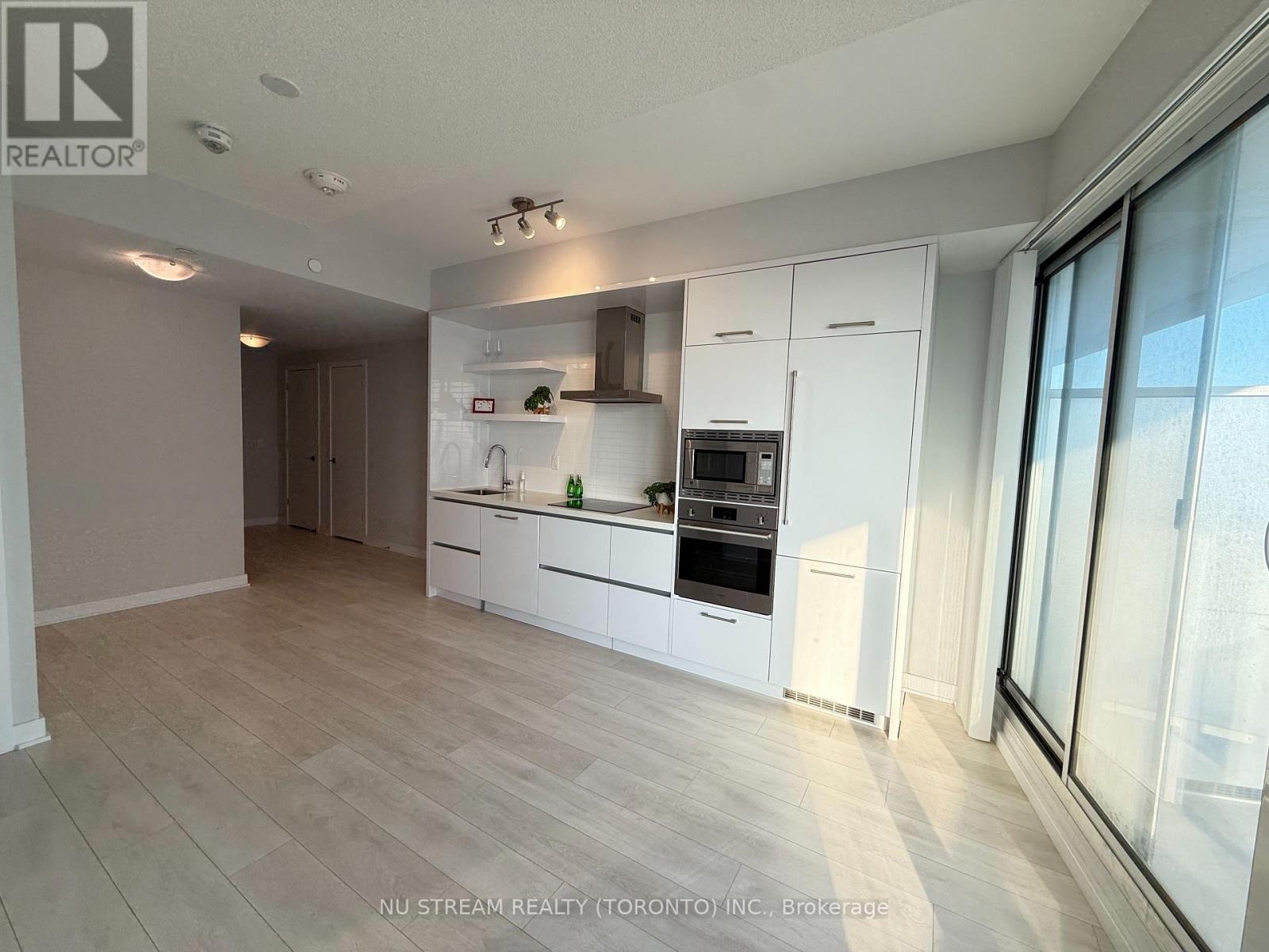 4005 - 2221 Yonge Street, Toronto, Ontario  M4S 0B8 - Photo 9 - C12425161