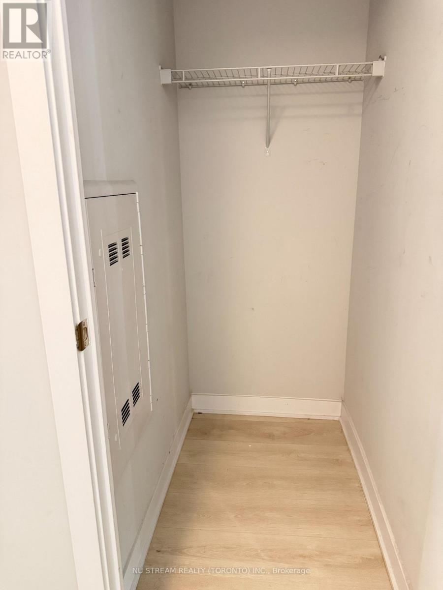 4005 - 2221 Yonge Street, Toronto, Ontario  M4S 0B8 - Photo 8 - C12425161