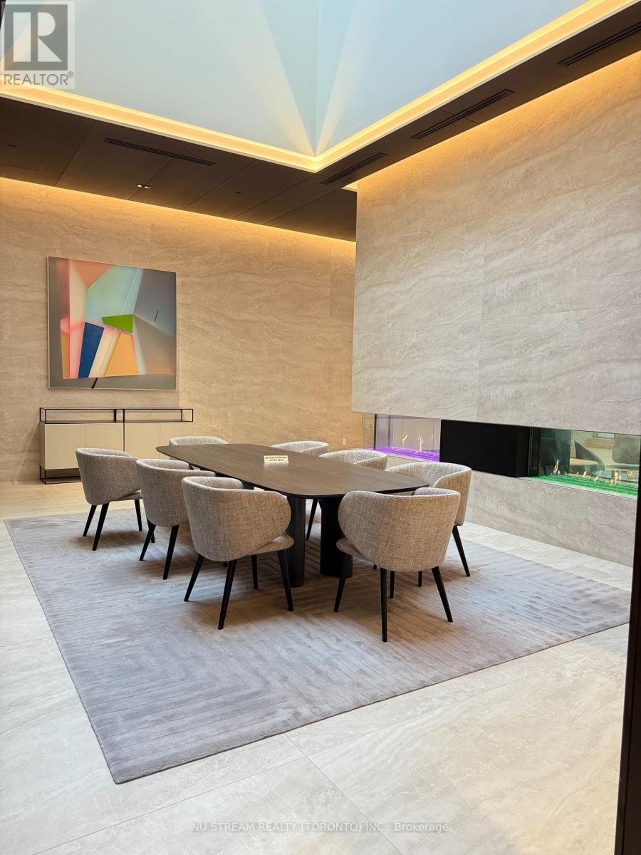 4005 - 2221 Yonge Street, Toronto, Ontario  M4S 0B8 - Photo 2 - C12425161