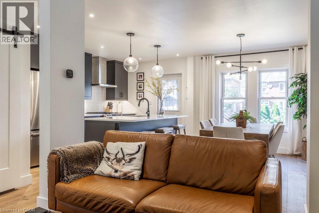 284 Houghton Avenue S, Hamilton, Ontario  L8K 2N3 - Photo 11 - 40784907