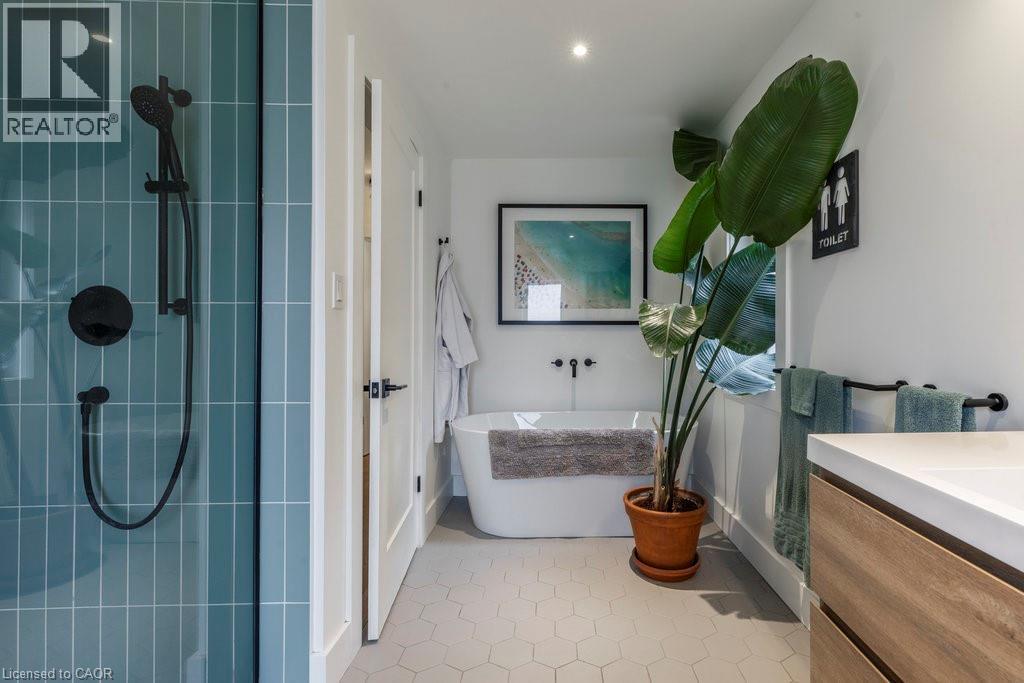 284 Houghton Avenue S, Hamilton, Ontario  L8K 2N3 - Photo 34 - 40784907