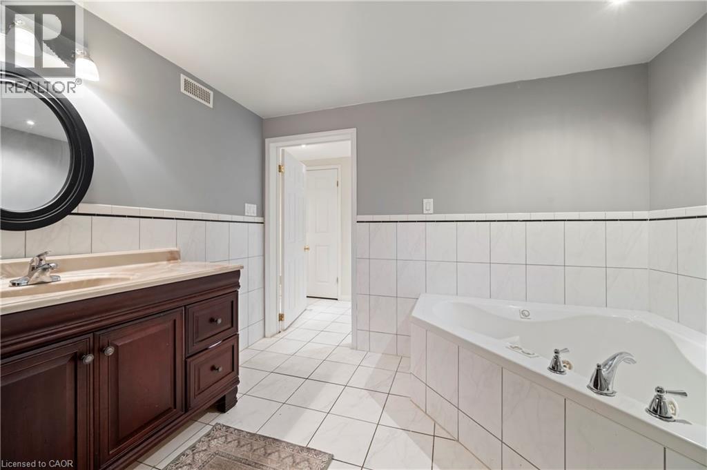 2737 King Street E Unit# 45, Hamilton, Ontario  L8G 5H1 - Photo 31 - 40784539