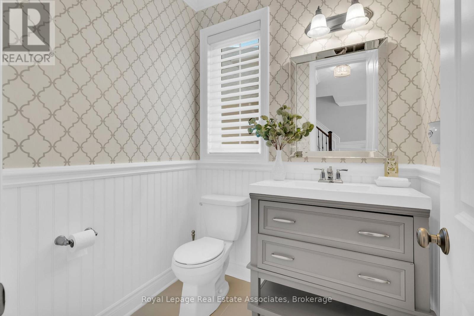 17 Mitchell Crescent, Mono, Ontario  L9W 6W6 - Photo 22 - X12501470