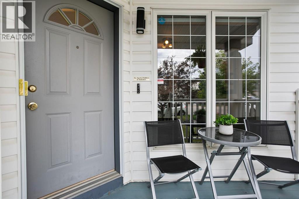 20 Tuscarora Place Nw, Calgary, Alberta  T3L 2G1 - Photo 2 - A2261026