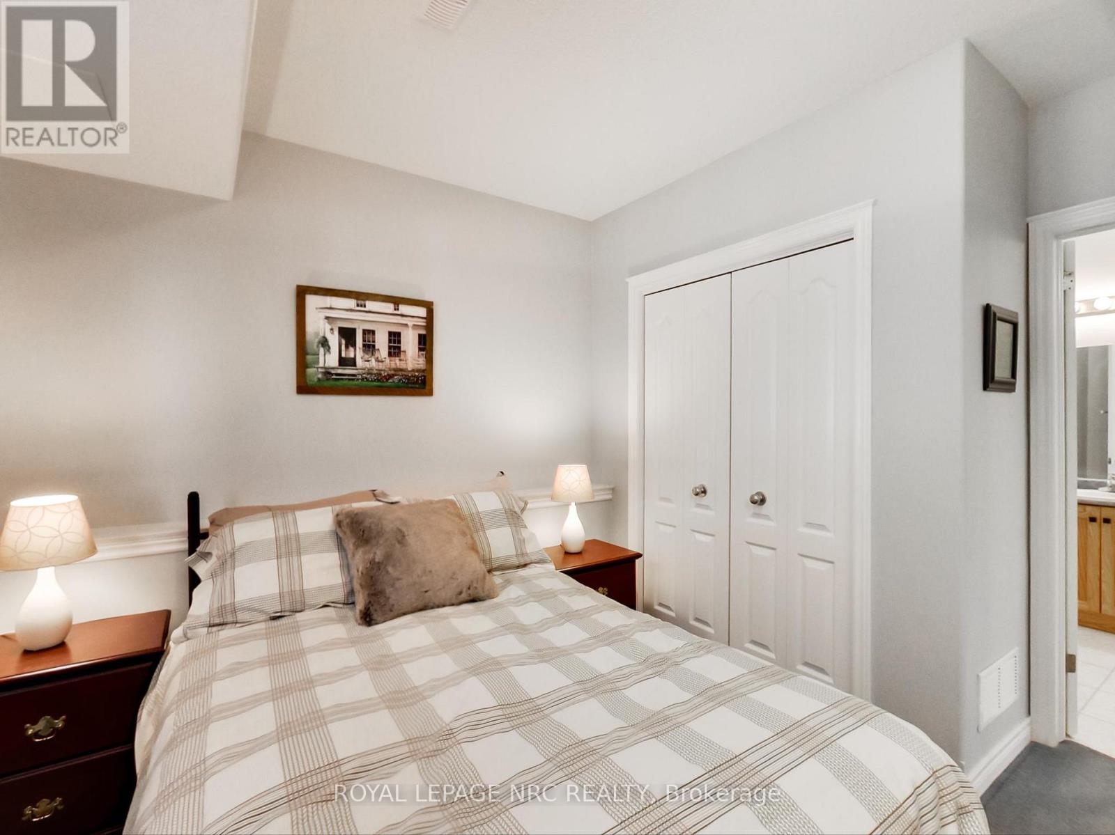 27 Cherry Avenue, West Lincoln, Ontario  L0R 2A0 - Photo 37 - X12501530