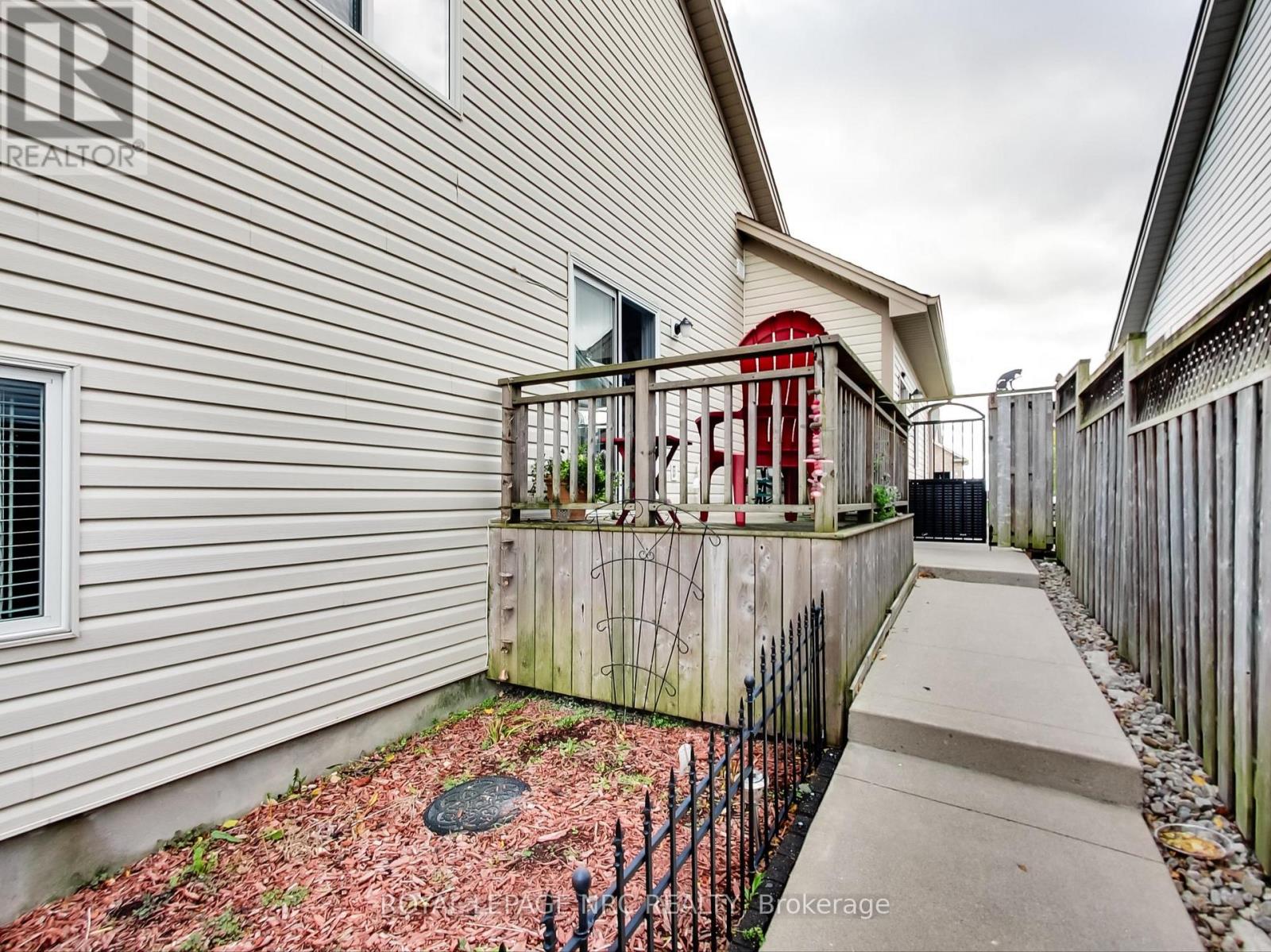 27 Cherry Avenue, West Lincoln, Ontario  L0R 2A0 - Photo 42 - X12501530