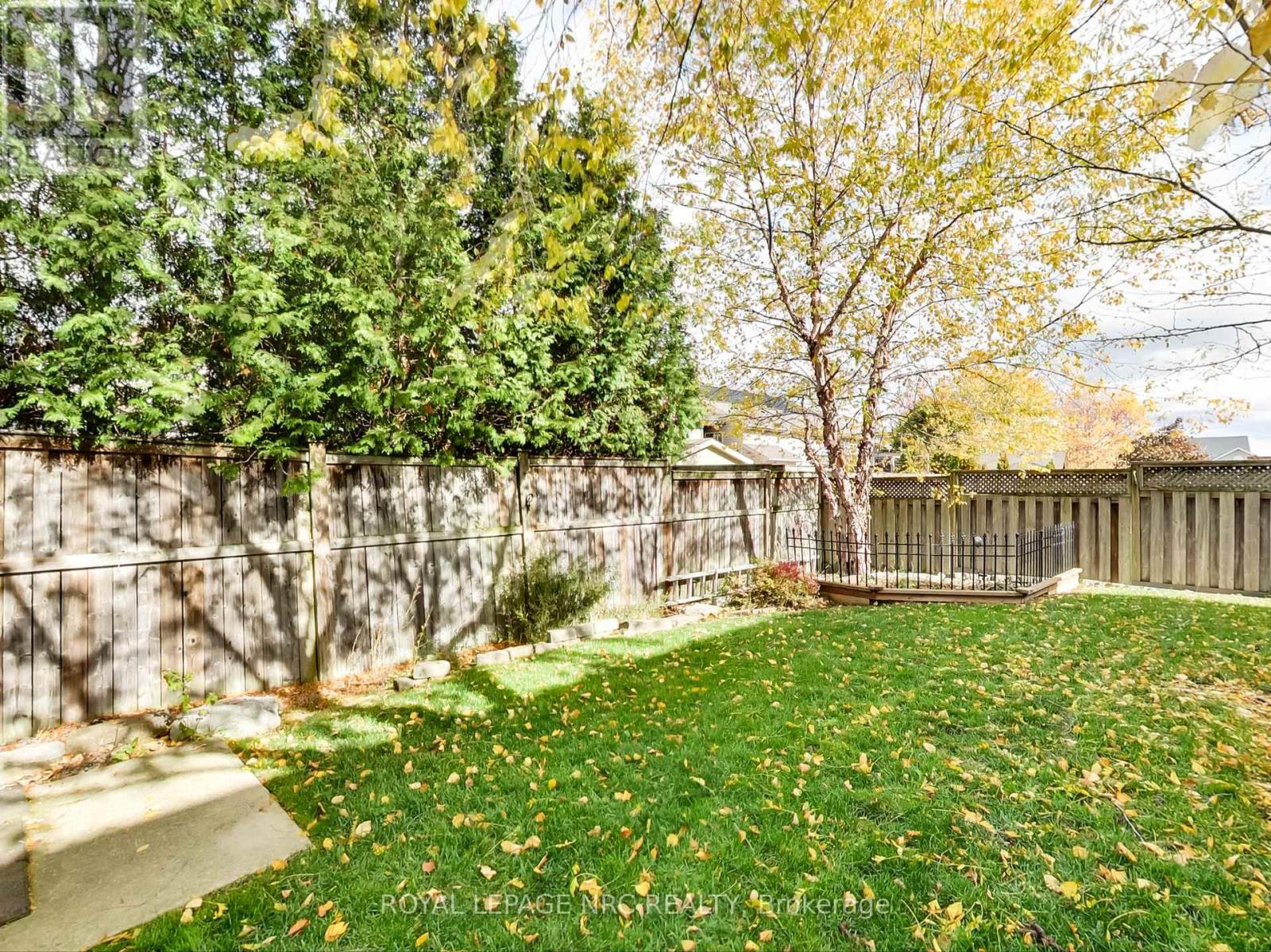 27 Cherry Avenue, West Lincoln, Ontario  L0R 2A0 - Photo 48 - X12501530