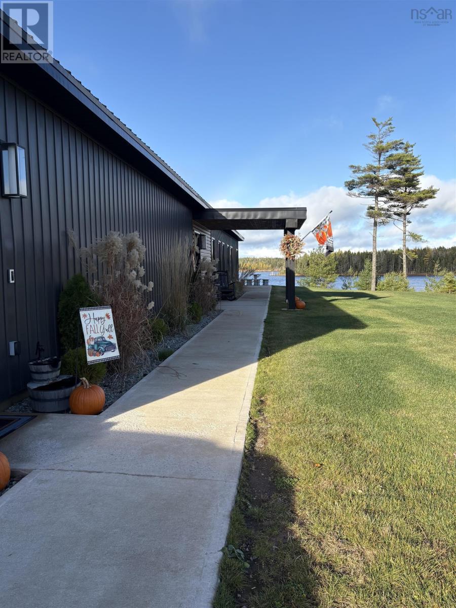 381 Grandiqe Ferry Rd., Louisdale, Nova Scotia  B0E 1V0 - Photo 4 - 202522576