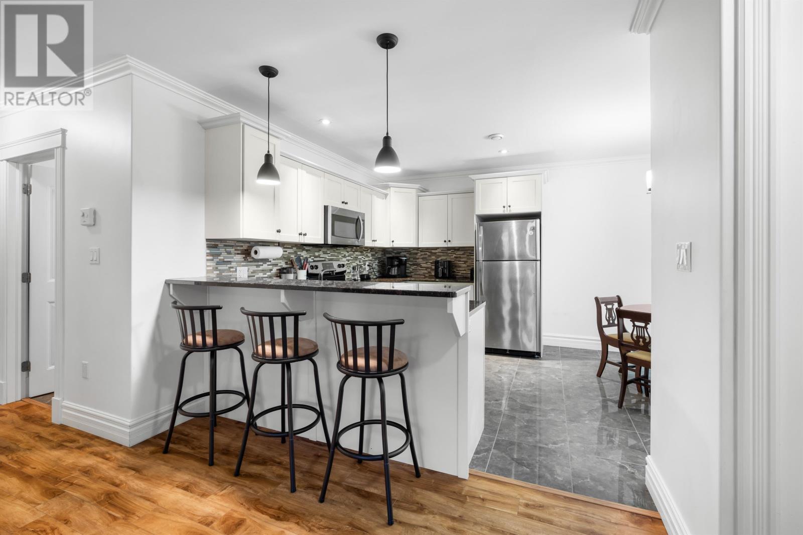 101 53 Glen Stewart Drive, Stratford, Prince Edward Island  C1B 2A8 - Photo 3 - 202527078