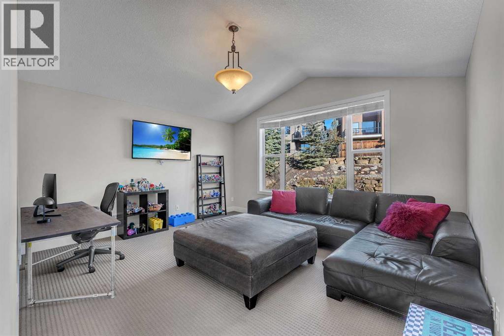 103 Aspen Stone Crescent Sw, Calgary, Alberta  T3H 5Y8 - Photo 19 - A2264941