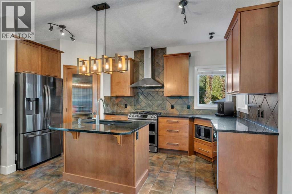 103 Aspen Stone Crescent Sw, Calgary, Alberta  T3H 5Y8 - Photo 11 - A2264941