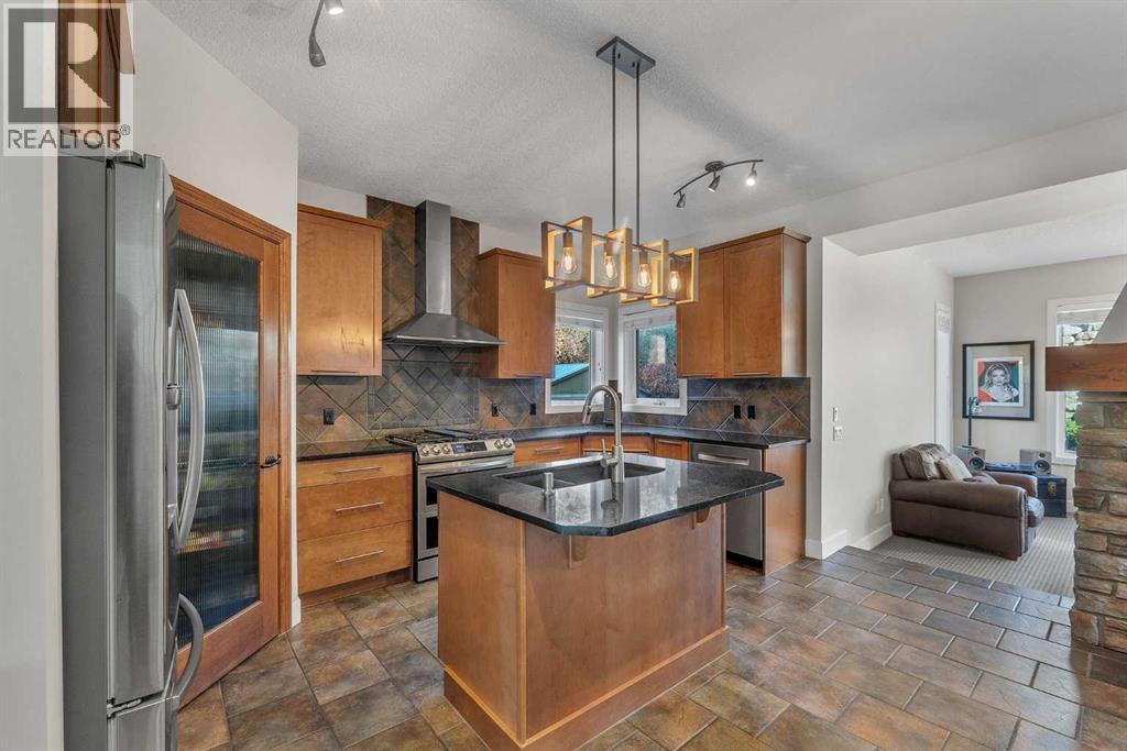 103 Aspen Stone Crescent Sw, Calgary, Alberta  T3H 5Y8 - Photo 12 - A2264941