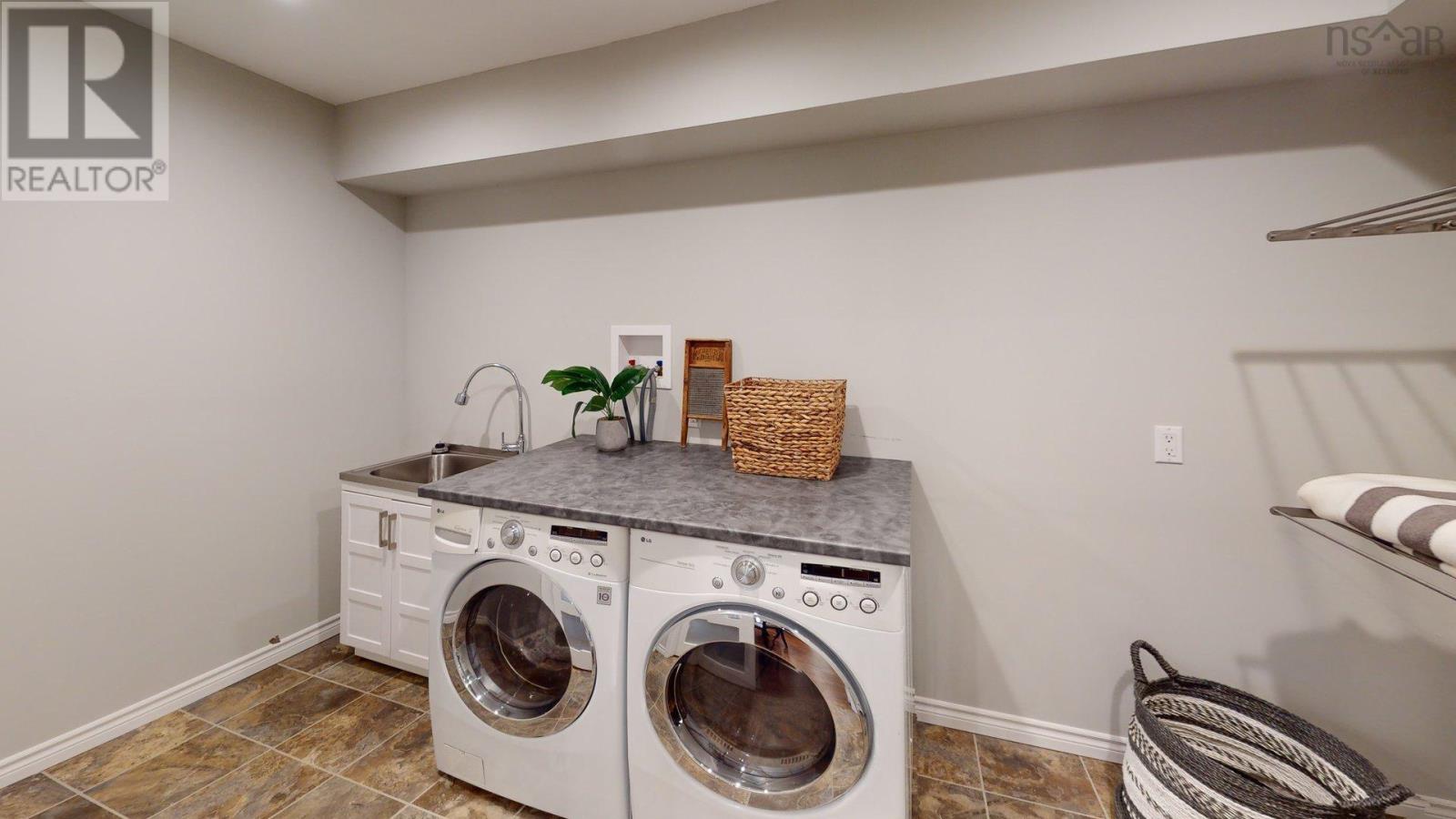 3 Tutor Court, Dartmouth, Nova Scotia  B3A 4X9 - Photo 41 - 202526347