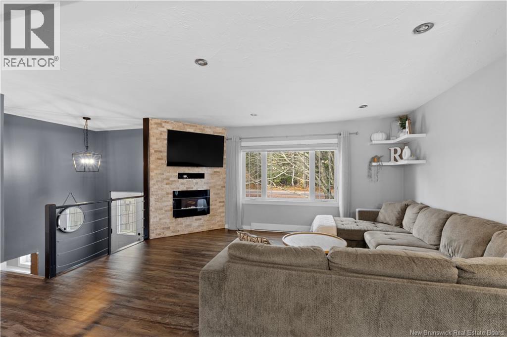 307 Arsenault Road, Dieppe, New Brunswick  E1A 7J5 - Photo 5 - NB129495