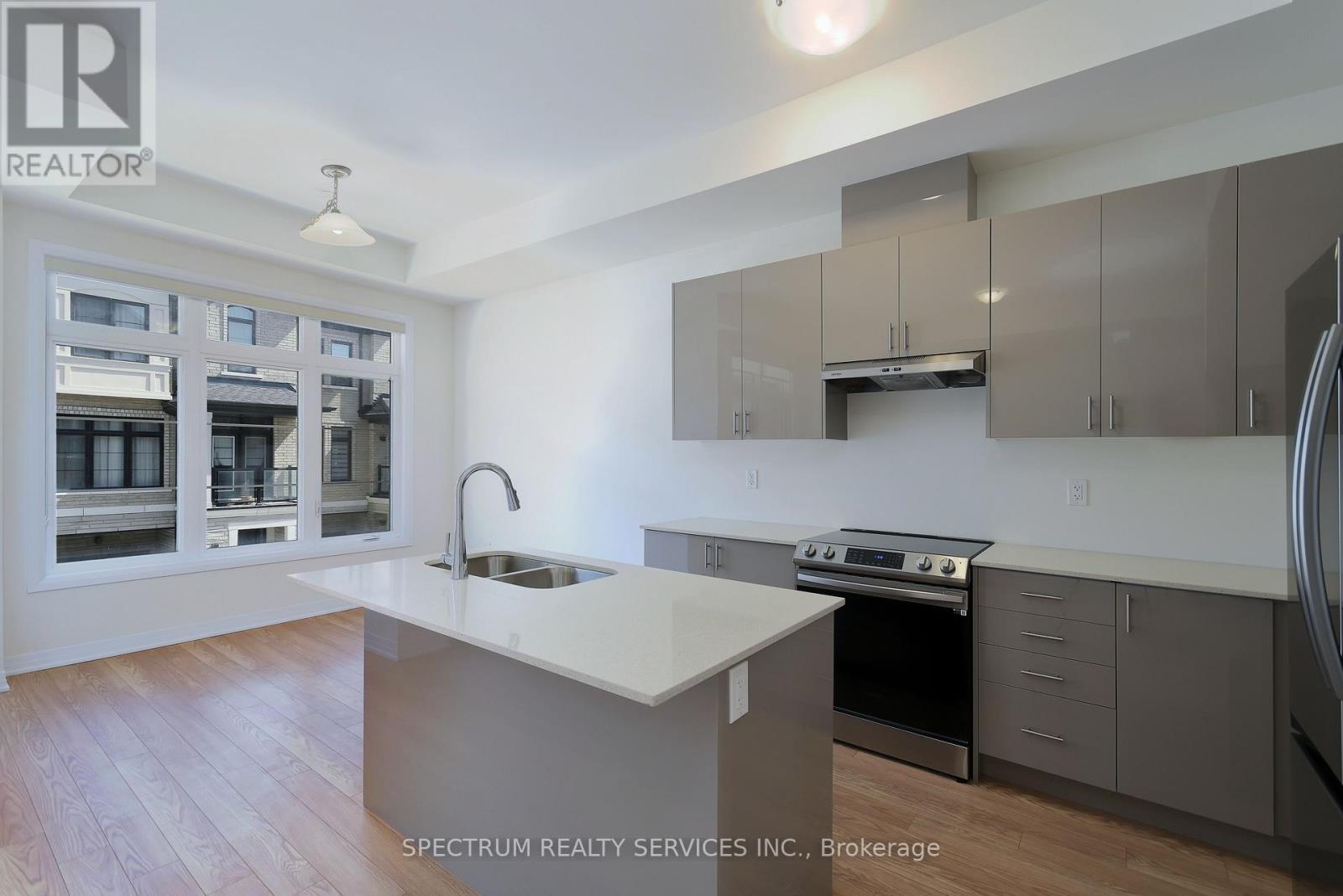 Blk 7-04 -176 De La Roche Drive, Vaughan (Vellore Village), Ontario  L4H 5G4 - Photo 10 - N12501538